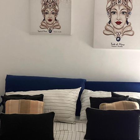 Casa Vacanze Manzoni 29 칼리아리 외부 사진