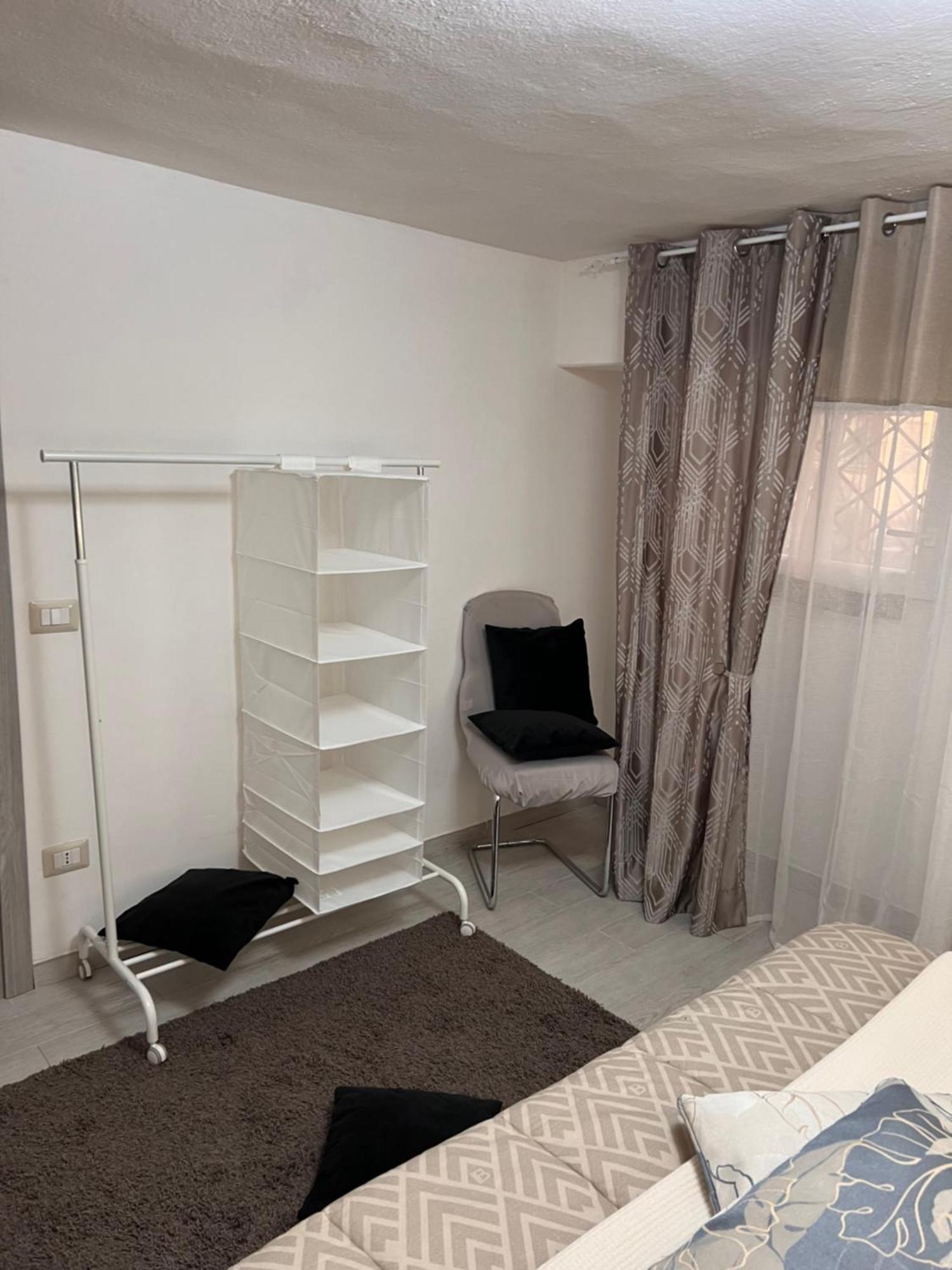 Casa Vacanze Manzoni 29 칼리아리 외부 사진