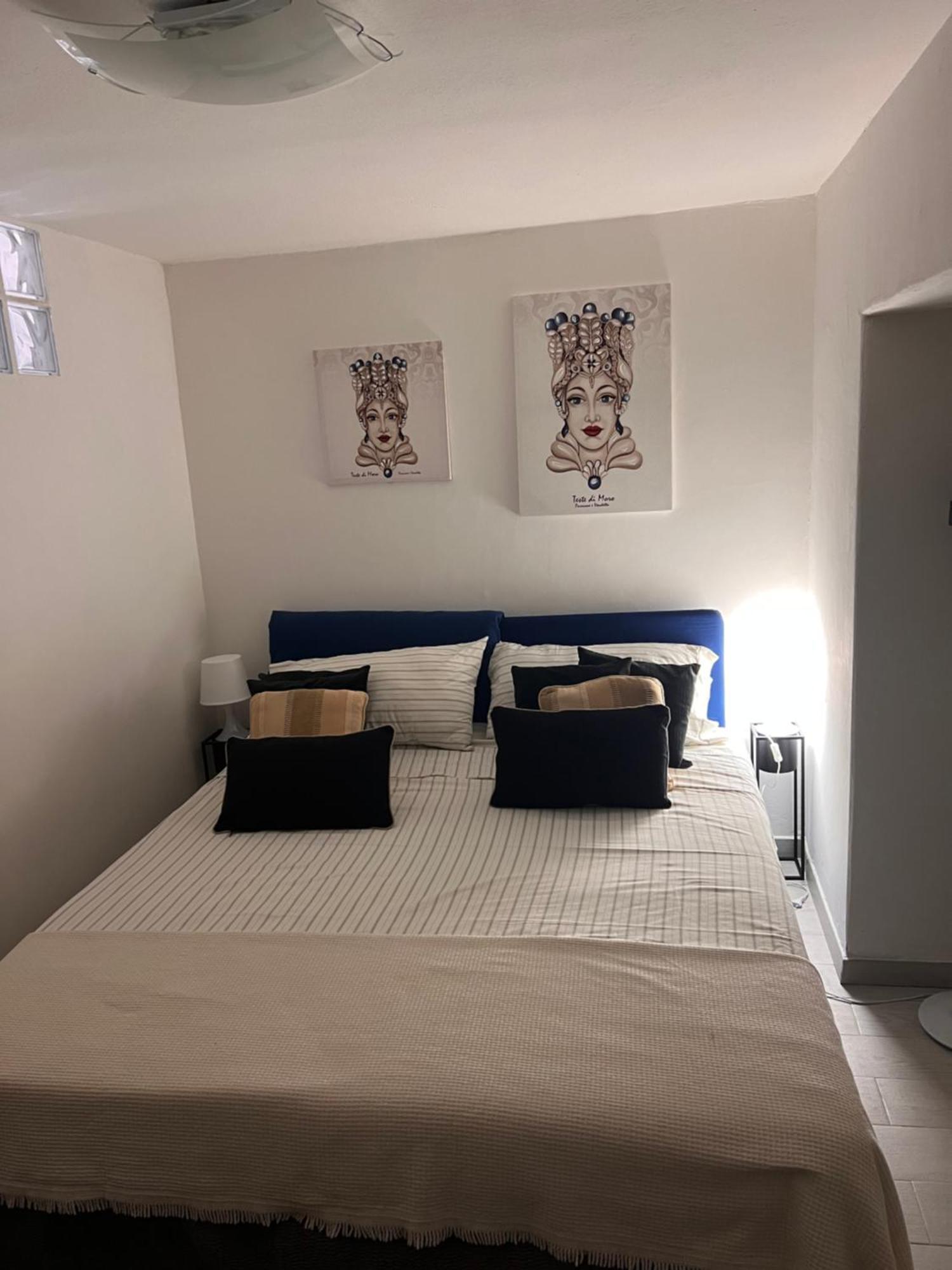 Casa Vacanze Manzoni 29 칼리아리 외부 사진